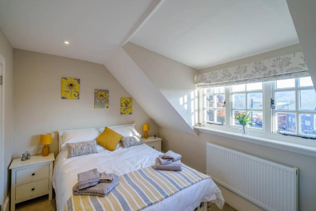 Upper Thames & Lower Thames - Stunning Apartments Henley-on-Thames Extérieur photo